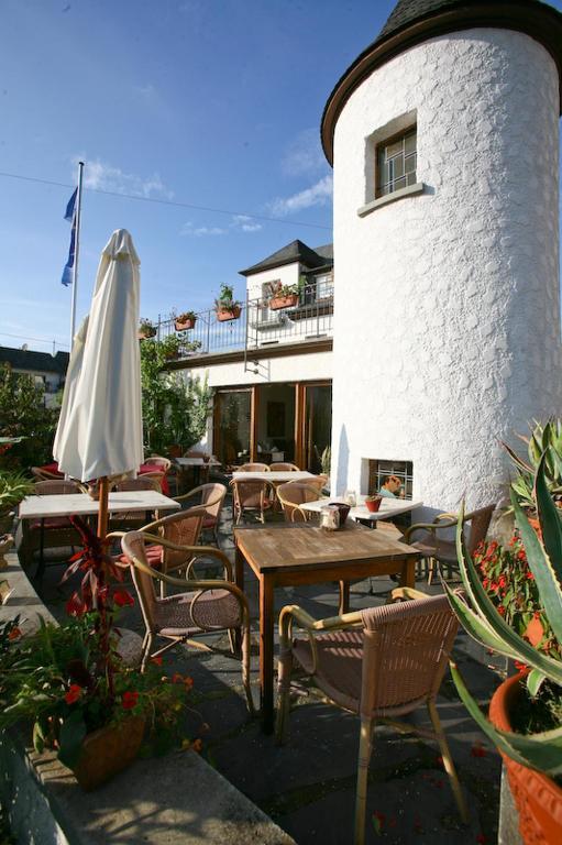 Galerie Riesling Hotel Trittenheim Bagian luar foto