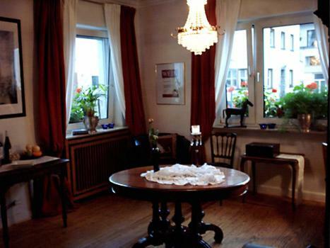 Galerie Riesling Hotel Trittenheim Bagian luar foto