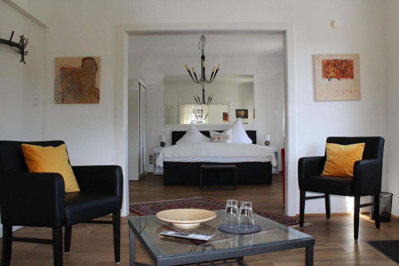 Galerie Riesling Hotel Trittenheim Bagian luar foto